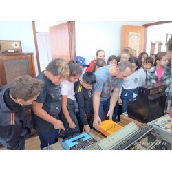 Mostra cultural “Ciclos” está em exibição na Biblioteca Pública Municipal Victor Civita